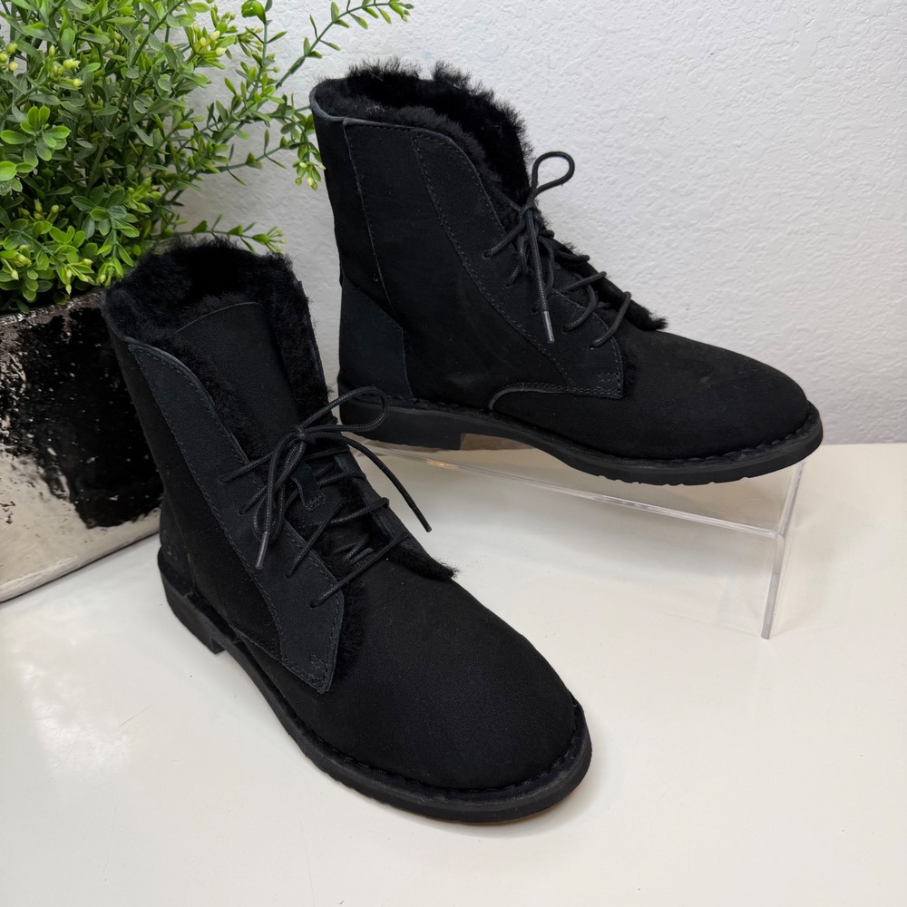 UGG Quincy Lace Up Boot Women Black Suede Shearling Fold Over Combat Size 7.5